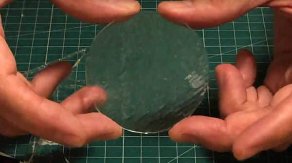 ガラスを丸くカットする方法 100均グッズでガラスサークルカッターを作ってみた グラクラblog